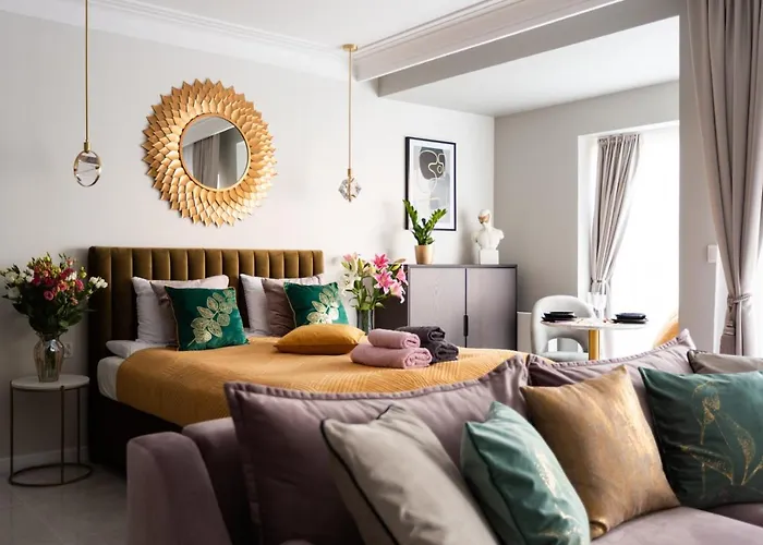 Golden Prince Apartment, So Close To Rynek! Free Parking Included.
